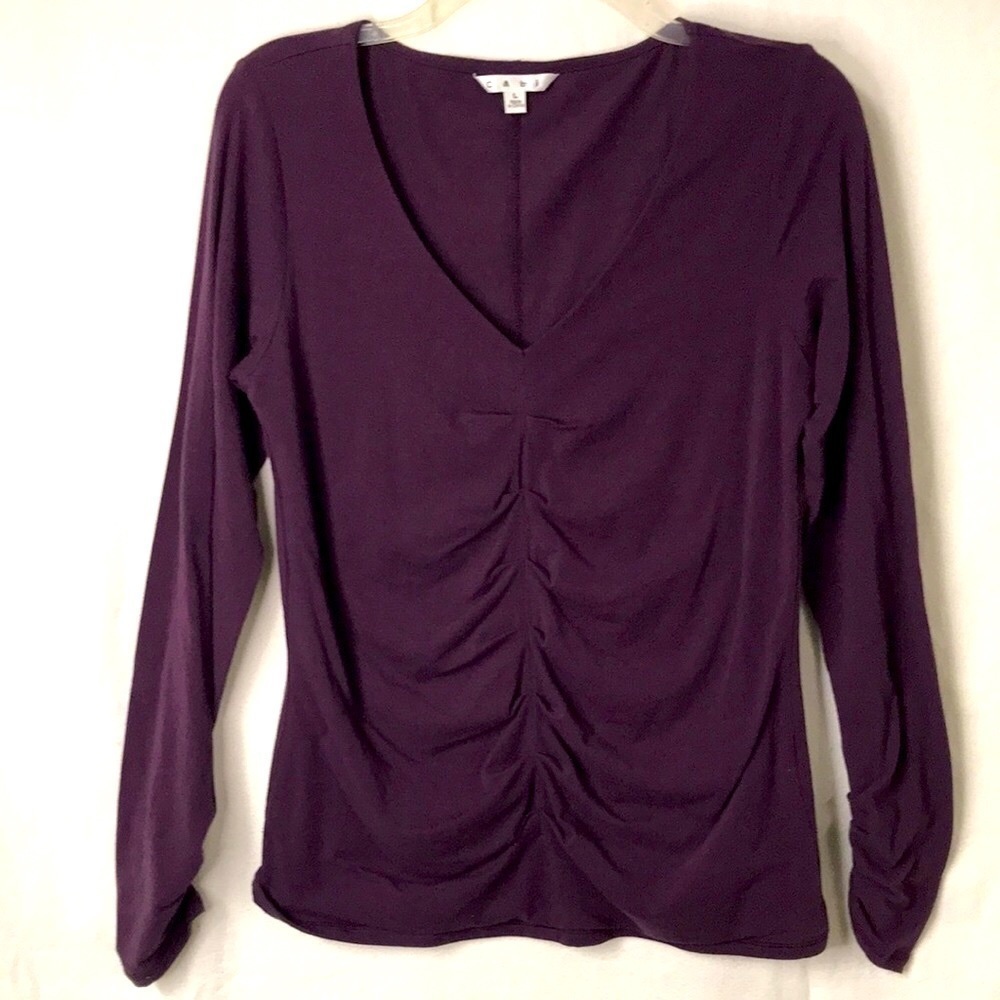 CABI Women’s Top Dark Plum Size L Ruched middle seam and Sleeves Bodycon